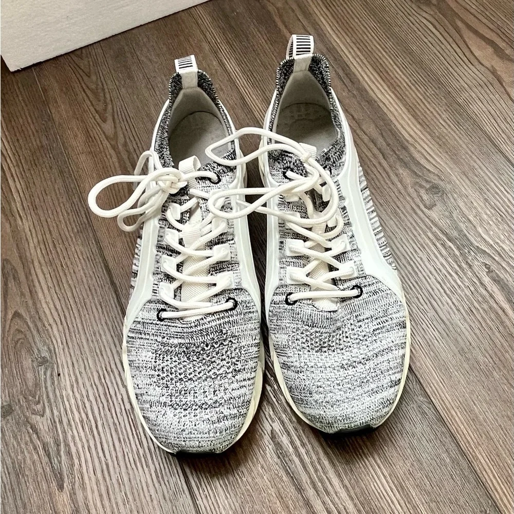 N/A trendy sneakers