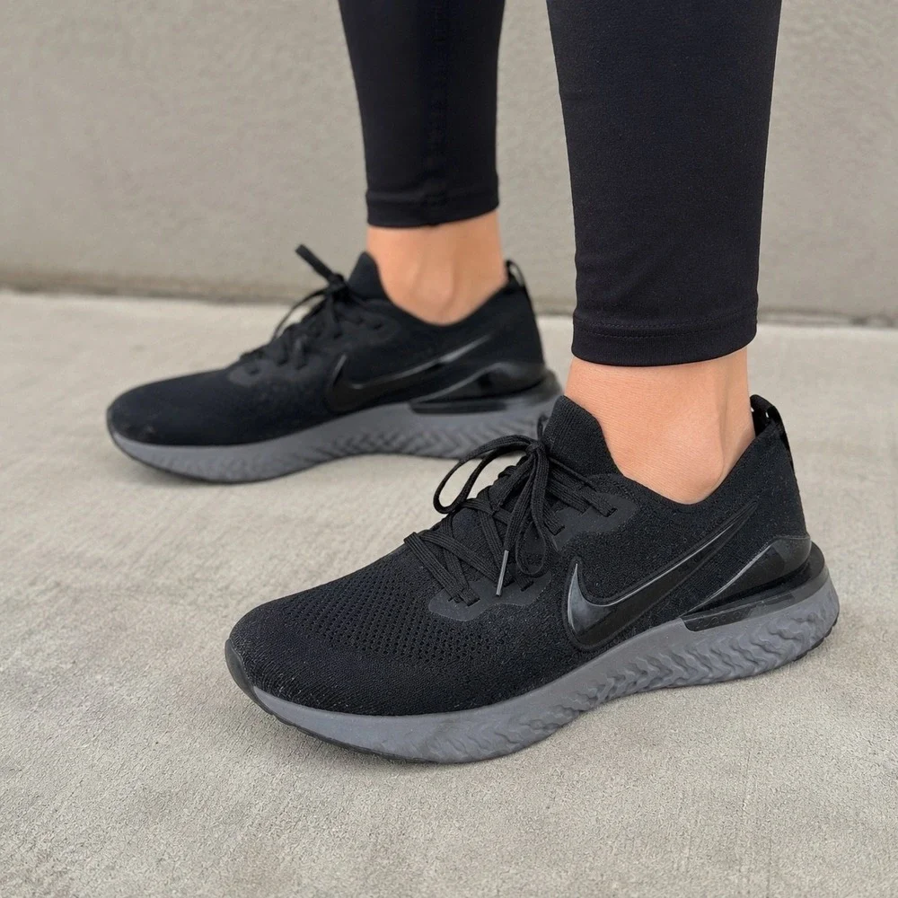 Nike Epic React Flyknit Mens Running Shoes Black Grey Size 10.5