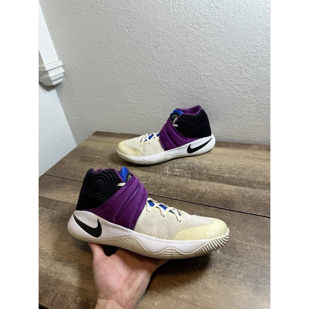 Nike Kyrie 2 Kyrache White Berry Purple‎ Black Size 14 Sneakers Shoes 819583-104