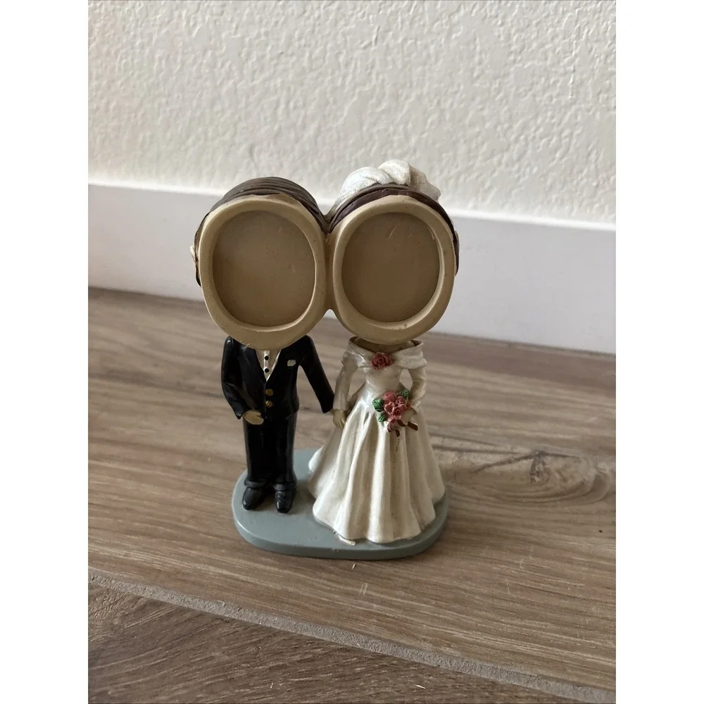 Bride and Groom Bobblehead Picture‎ Figures 7