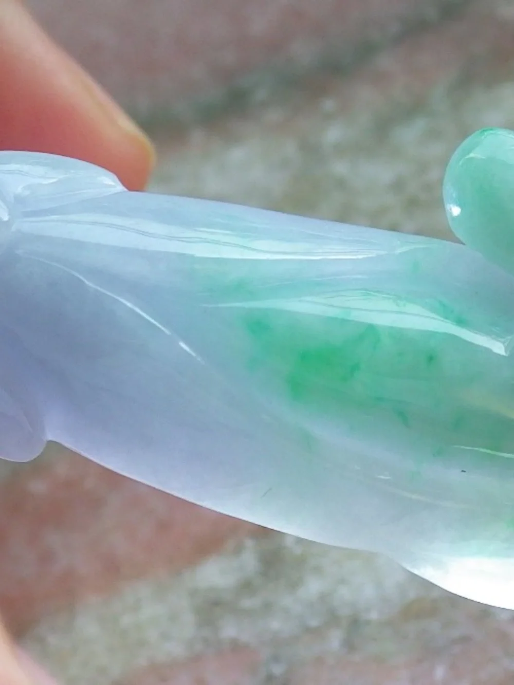 gojade come necklace carved