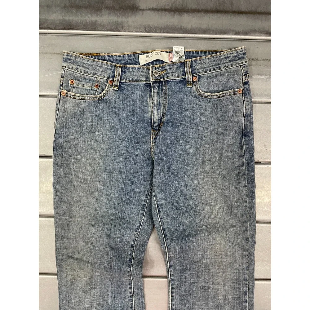 Levis medium bootcut 1%