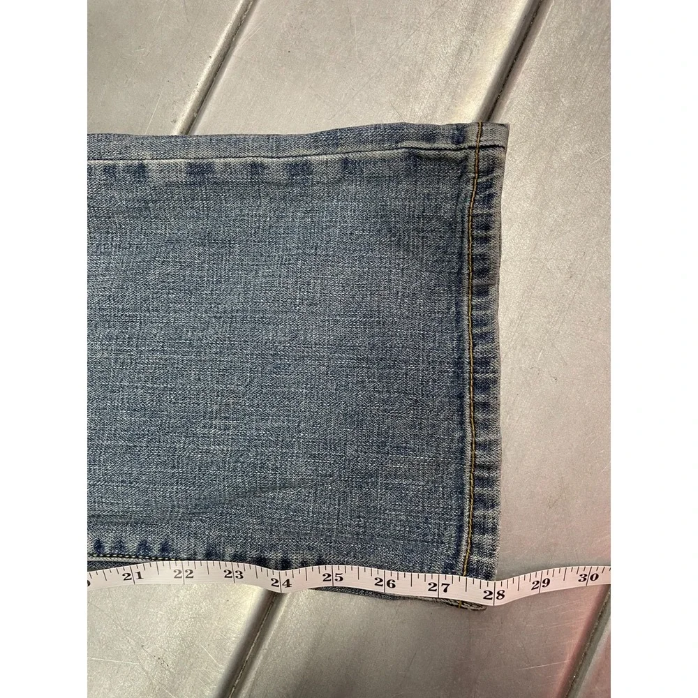 Levis 1% 99% please
