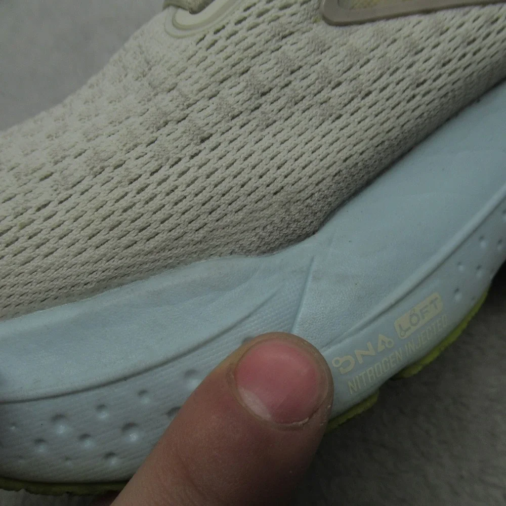 Brooks few blemish