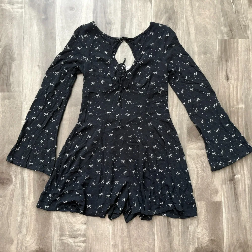 American Eagle Outfitters Women's Black Long Sleeve‎ Romper Size XS NWT