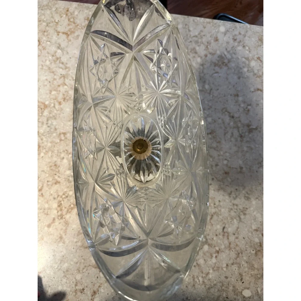 N/A vintage centerpiece