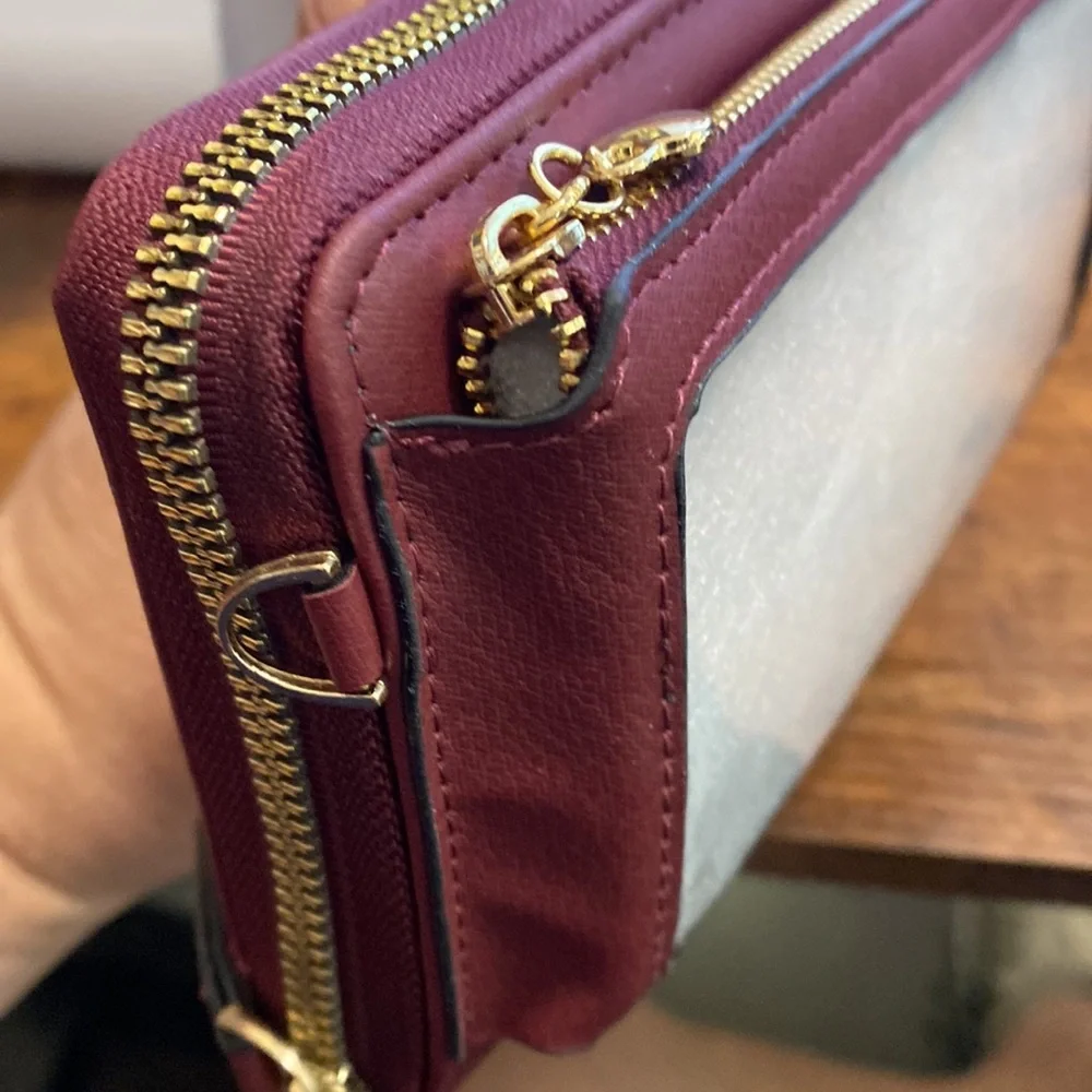 Brand New Multifunctional Women's Travel Wallet Touch Screen Phone Bag
