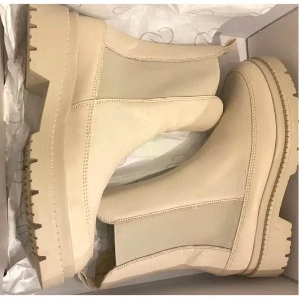 Calia By‎ Carrie Underwood Women's Off-White Peyton Chelsea Boots Size 6.5