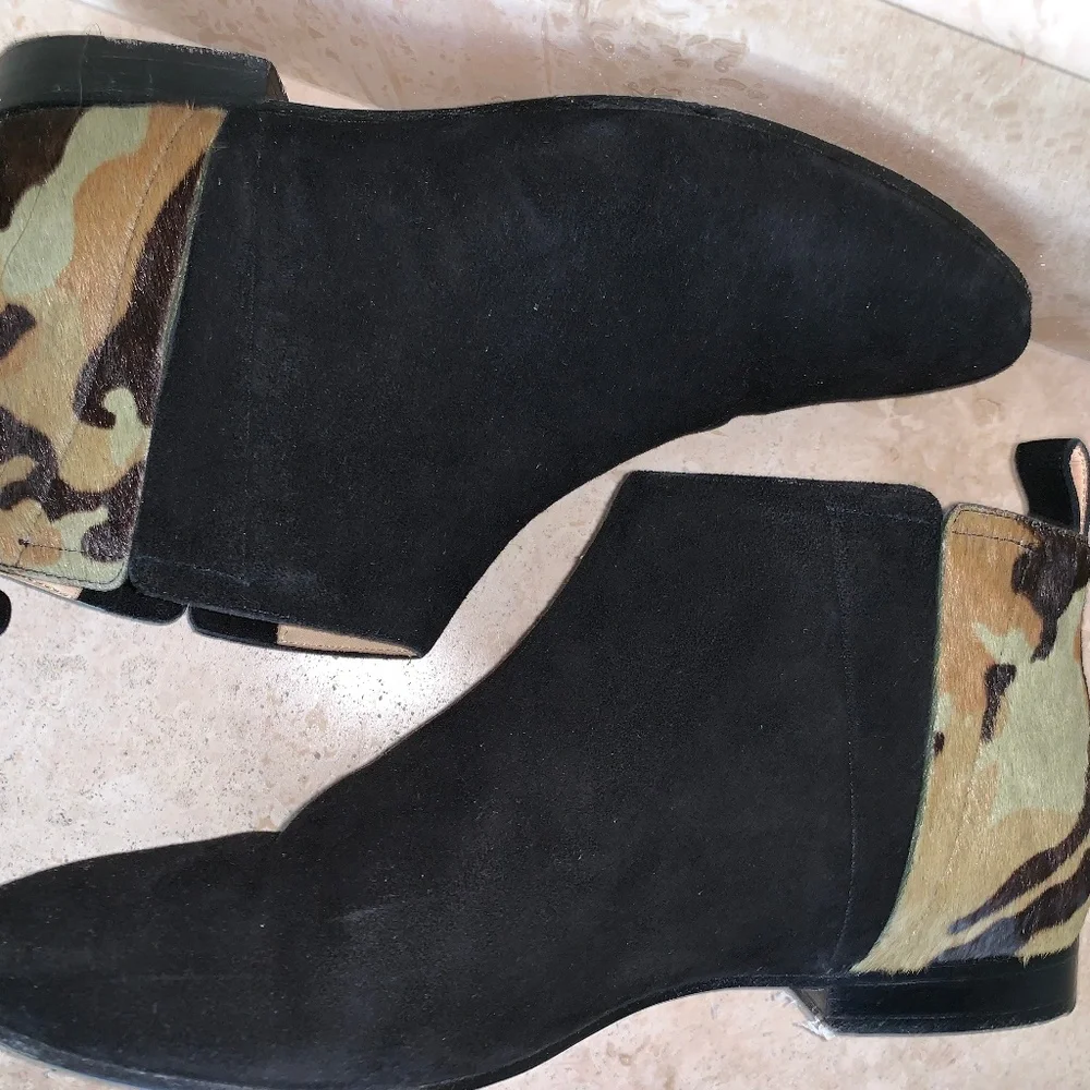 COLE HAAN Embury Bootie Black Suede/Green Camo pony hair & calf leather size 7