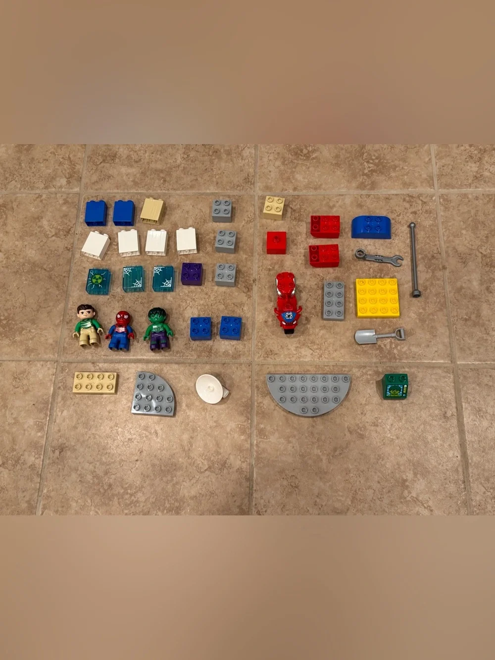 Lego no briefcase spider