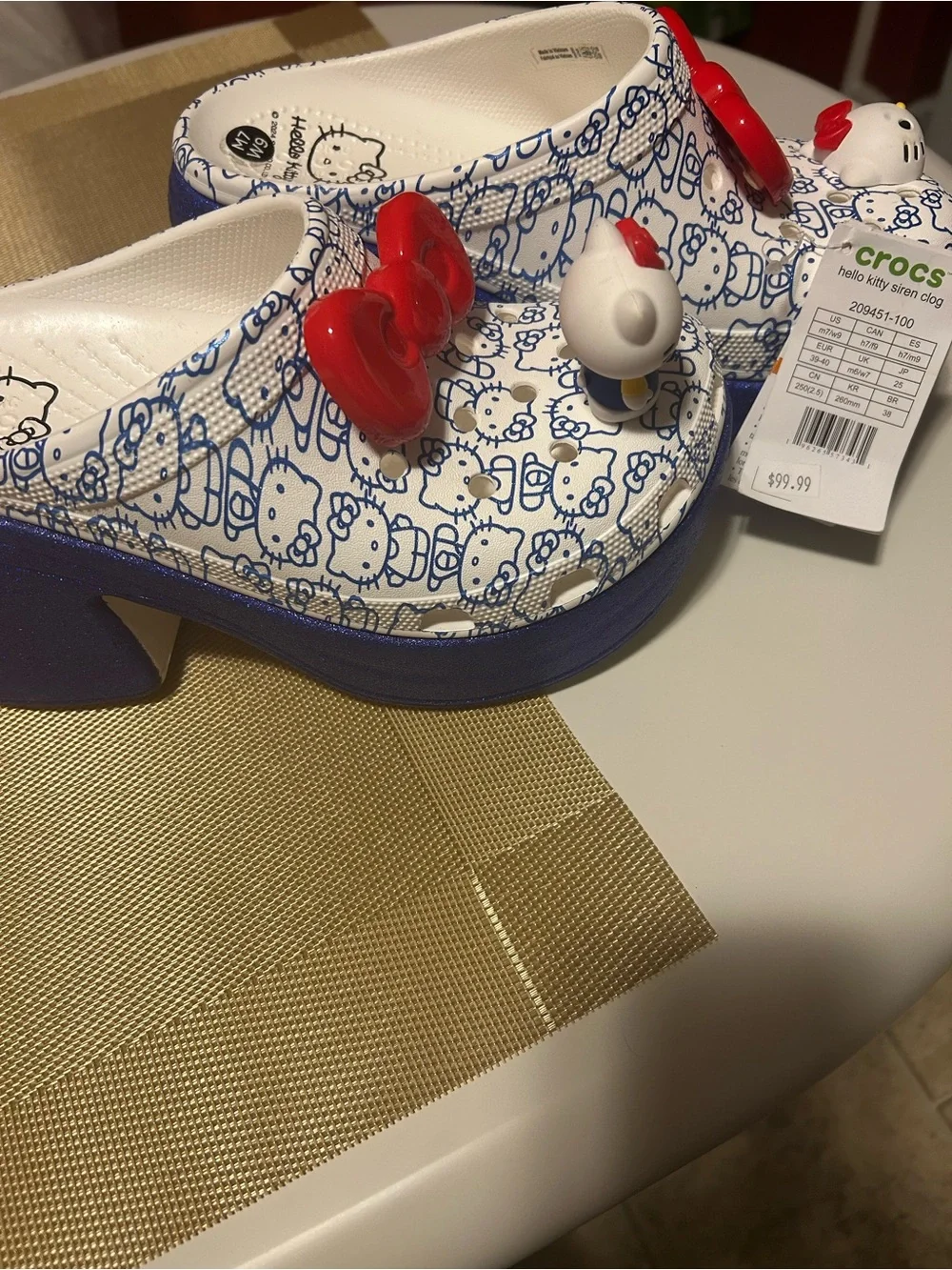 Hello Kitty Crocs