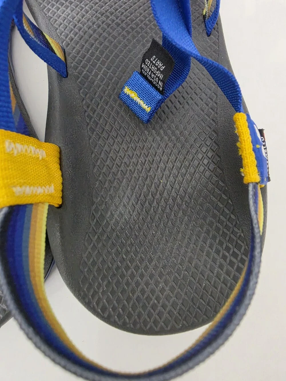 Chaco polyurethane yellow