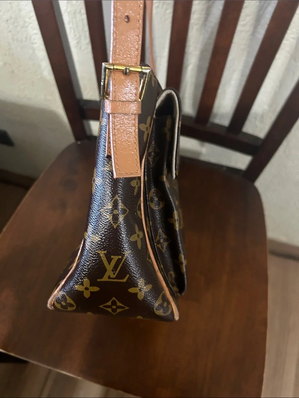 Beautiful bag monogram pocket