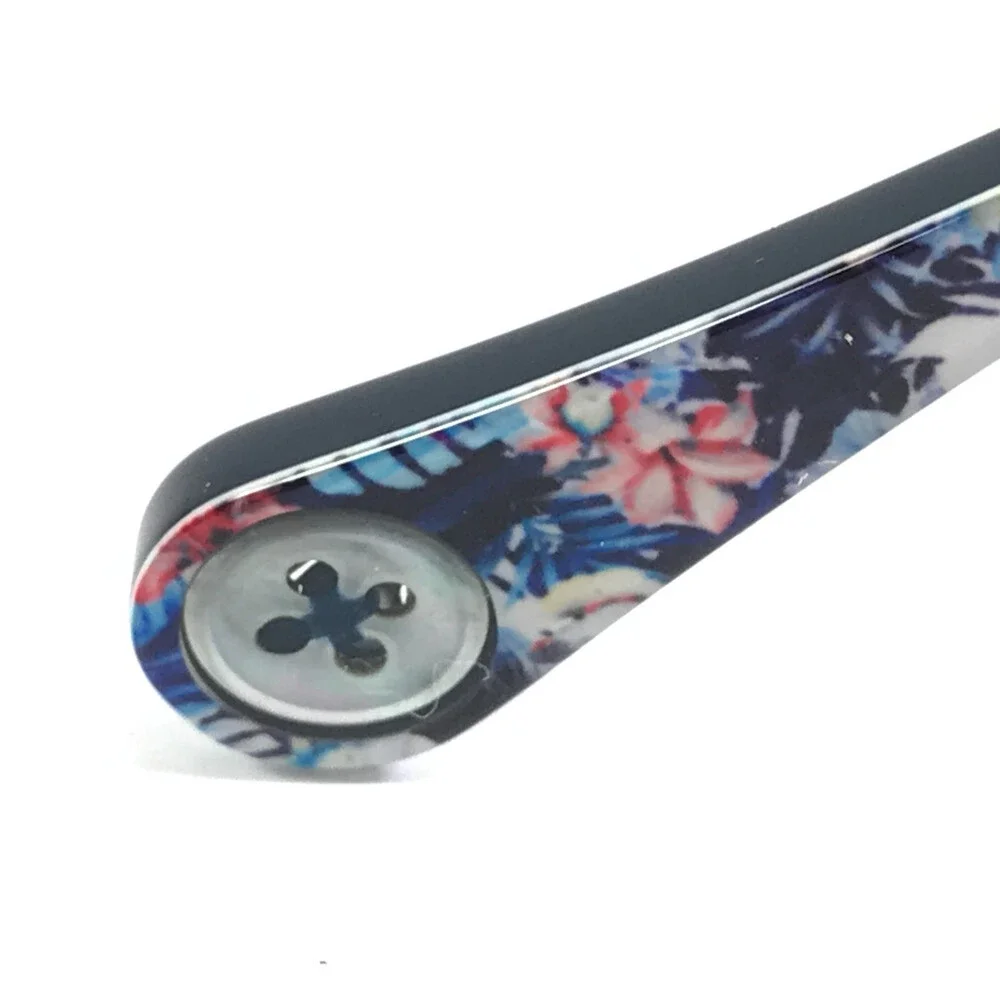 Robert Graham brand new