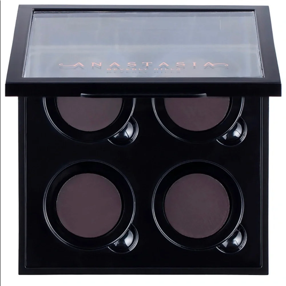 Anastasia Beverly Hills brand new
