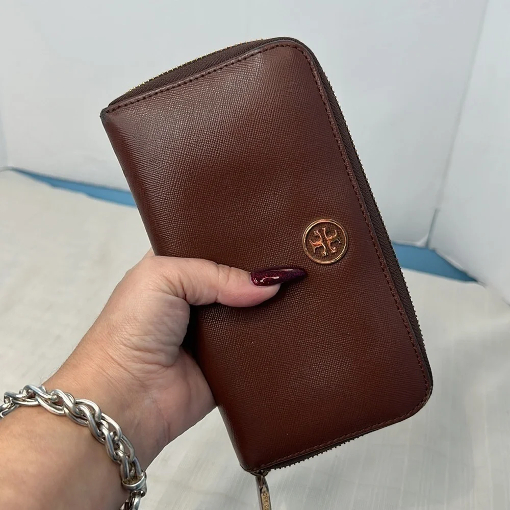 Tory Burch tory burch