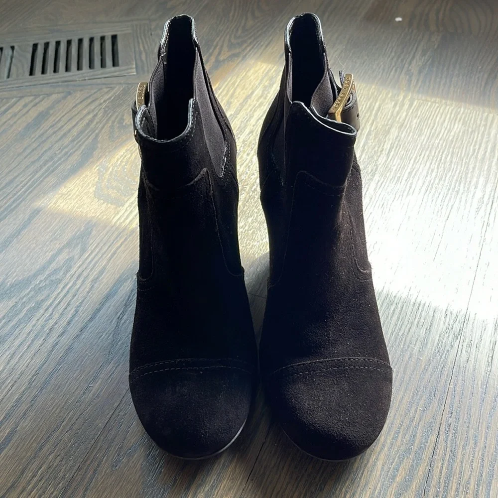 Tory Burch gently used
