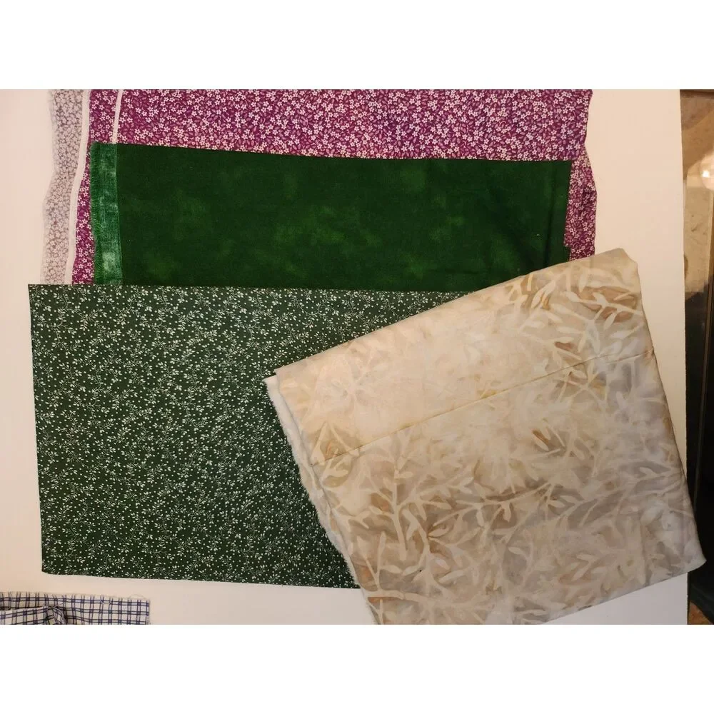 4 cuts of Quilting Fabric in Various Sizes NB