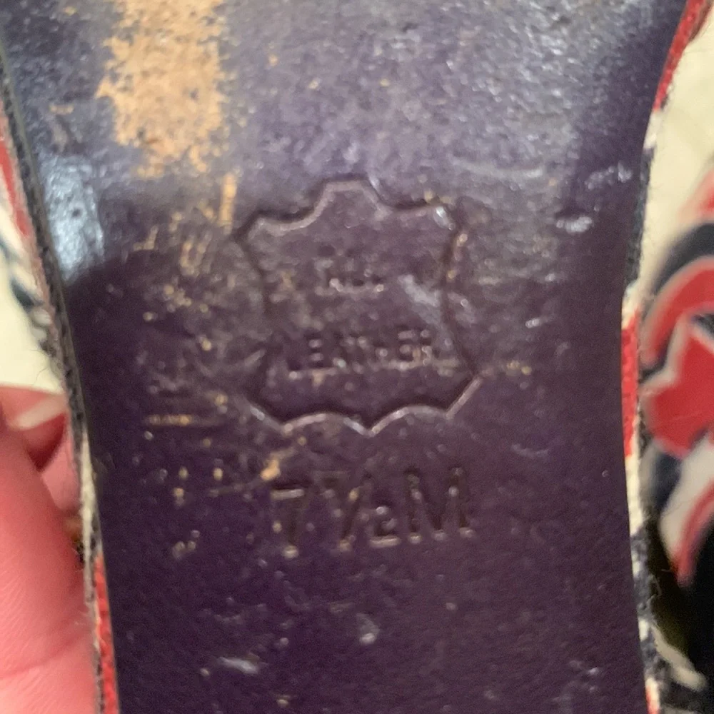 Tory Burch wedge box 2”