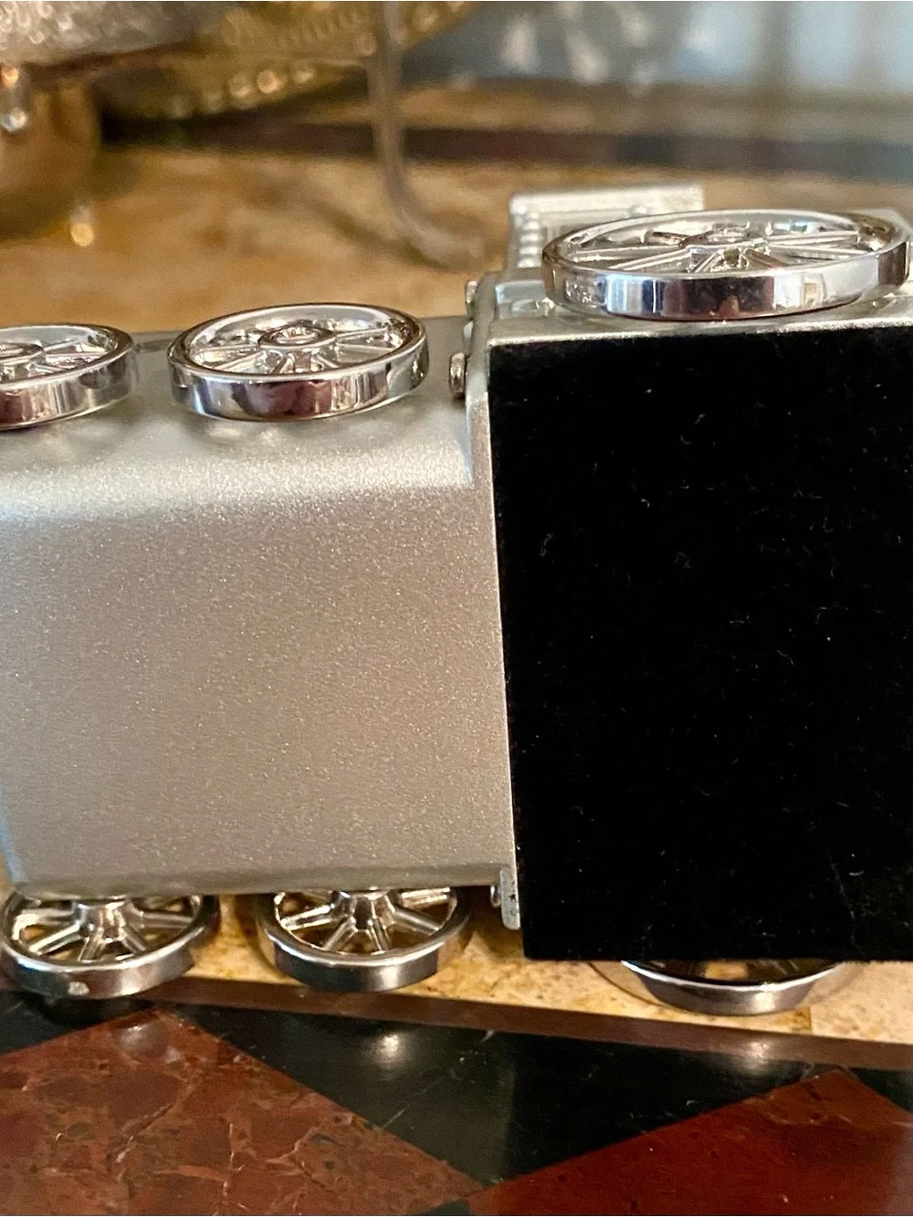 N/A silver quartz
