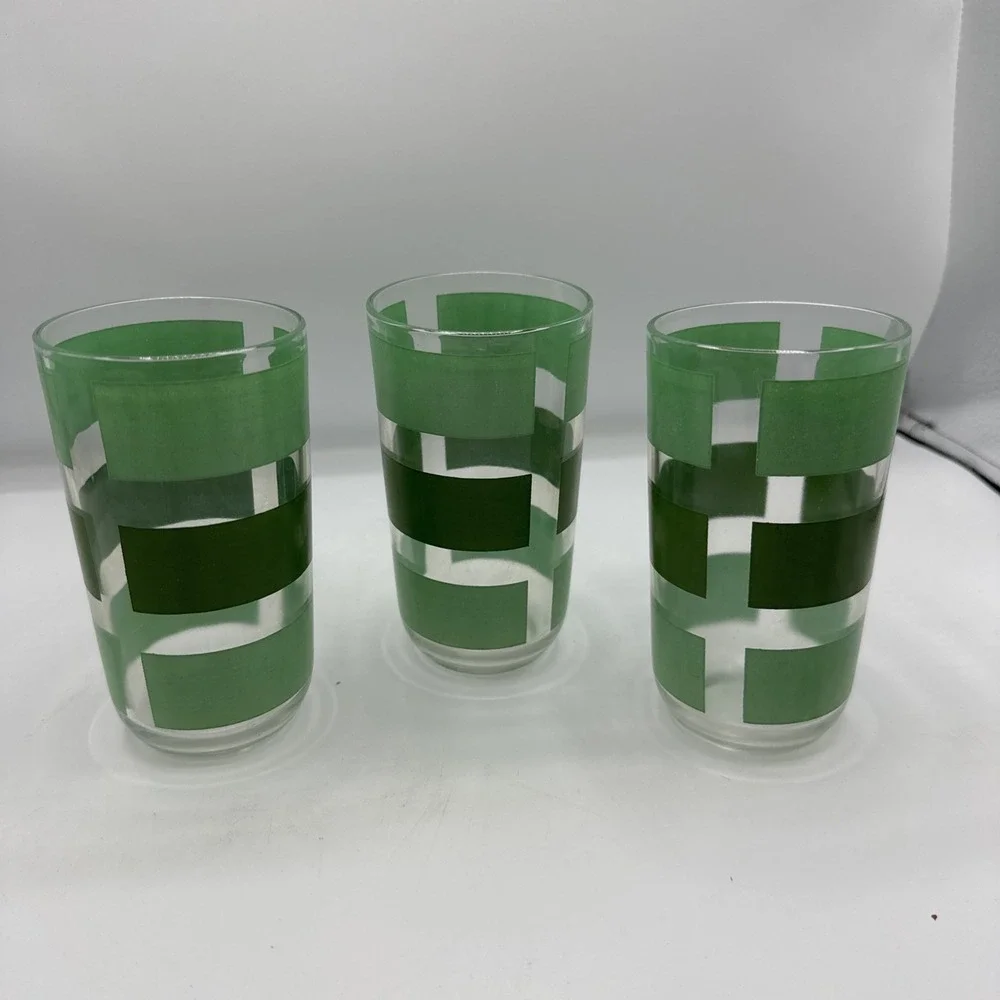 Green & Dark Green Striped Drinking Glasses Vintage 5