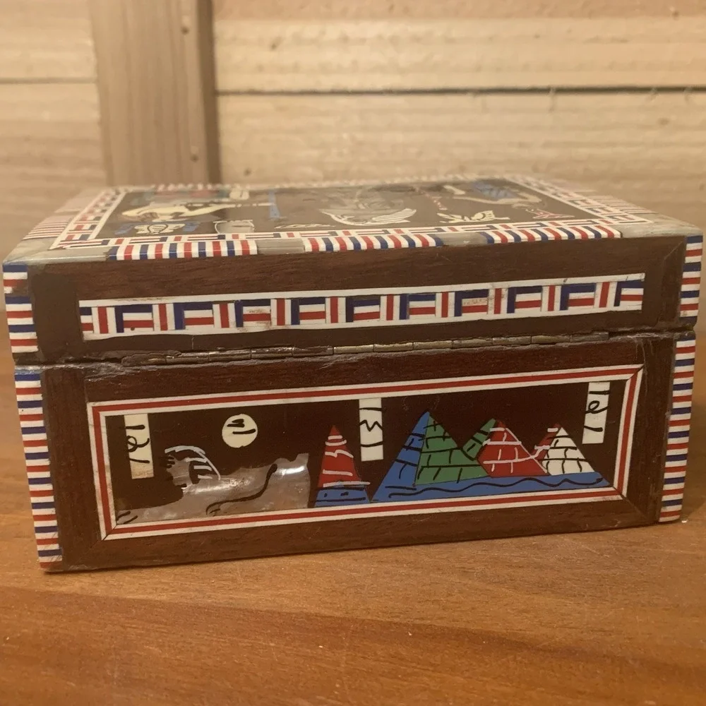 The Unbranded Brand finish inlaid