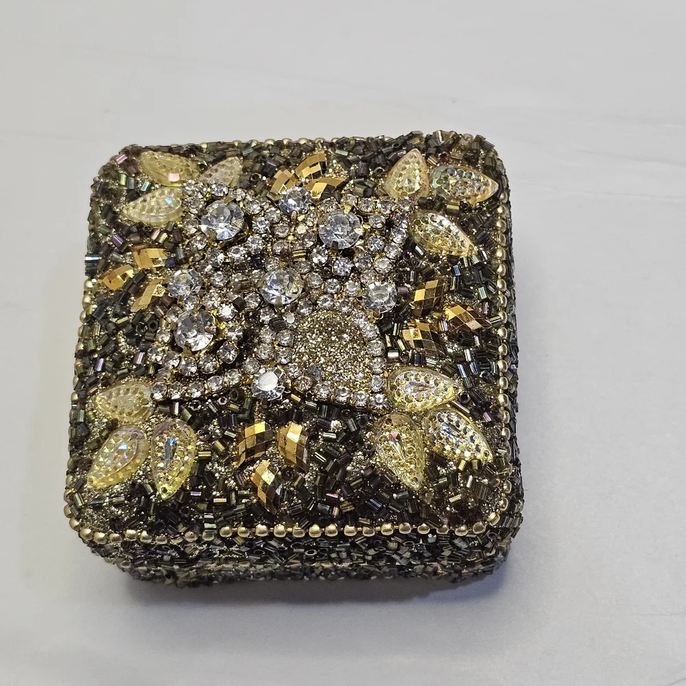 Vintage trinket l👀k stones