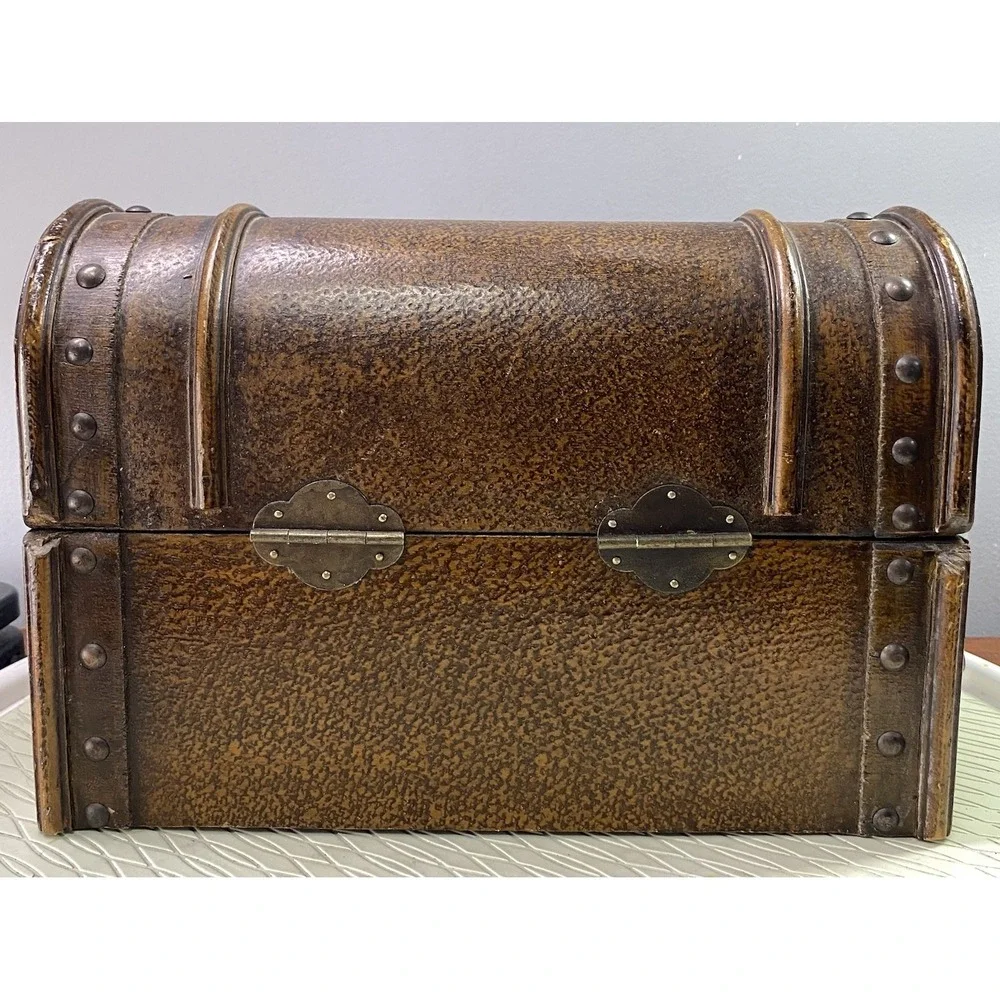 The Unbranded Brand large single compartment