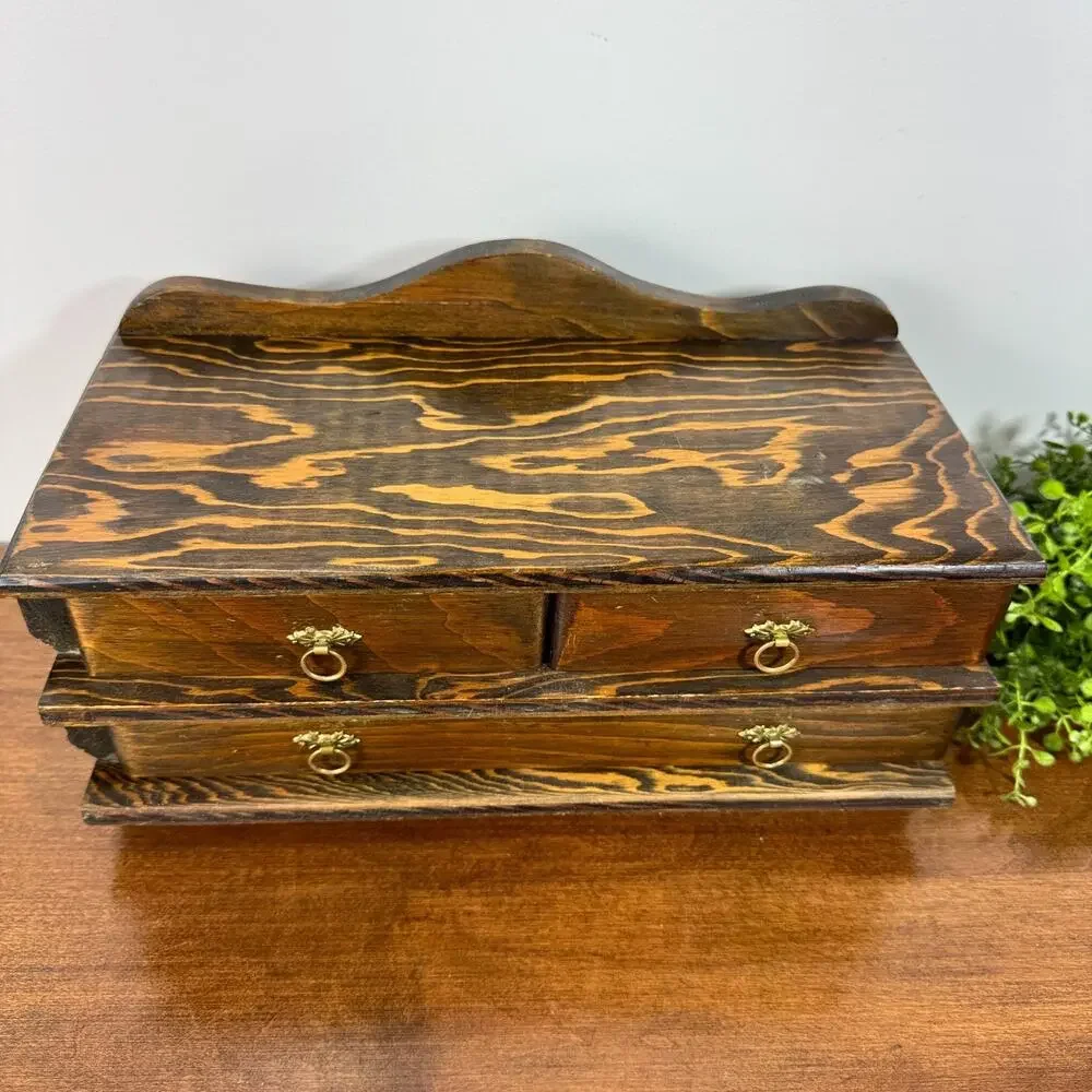 Unbranded smaller chest