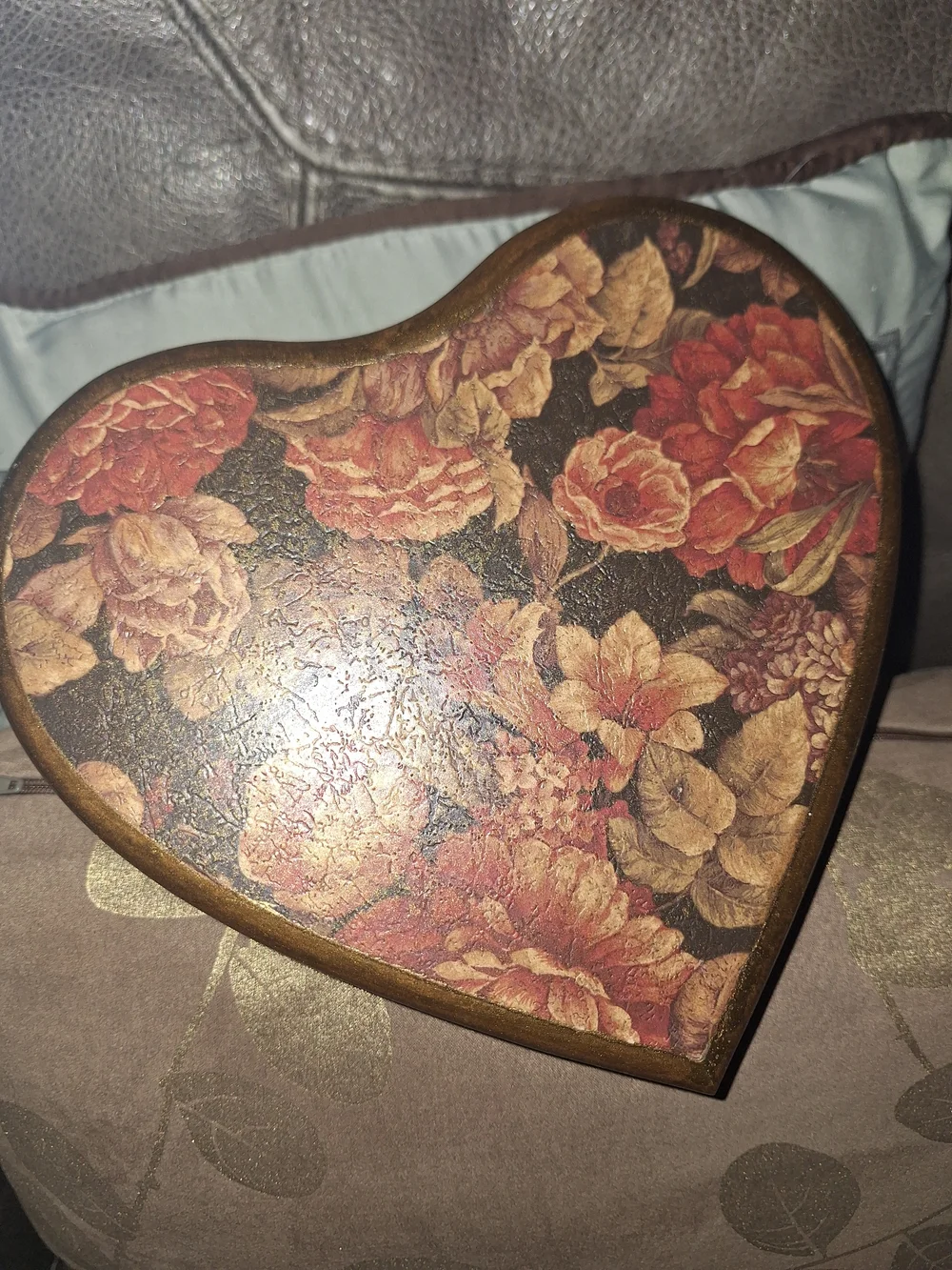 Heart-Shaped Floral Decorative  Box - Vintage Rose Print