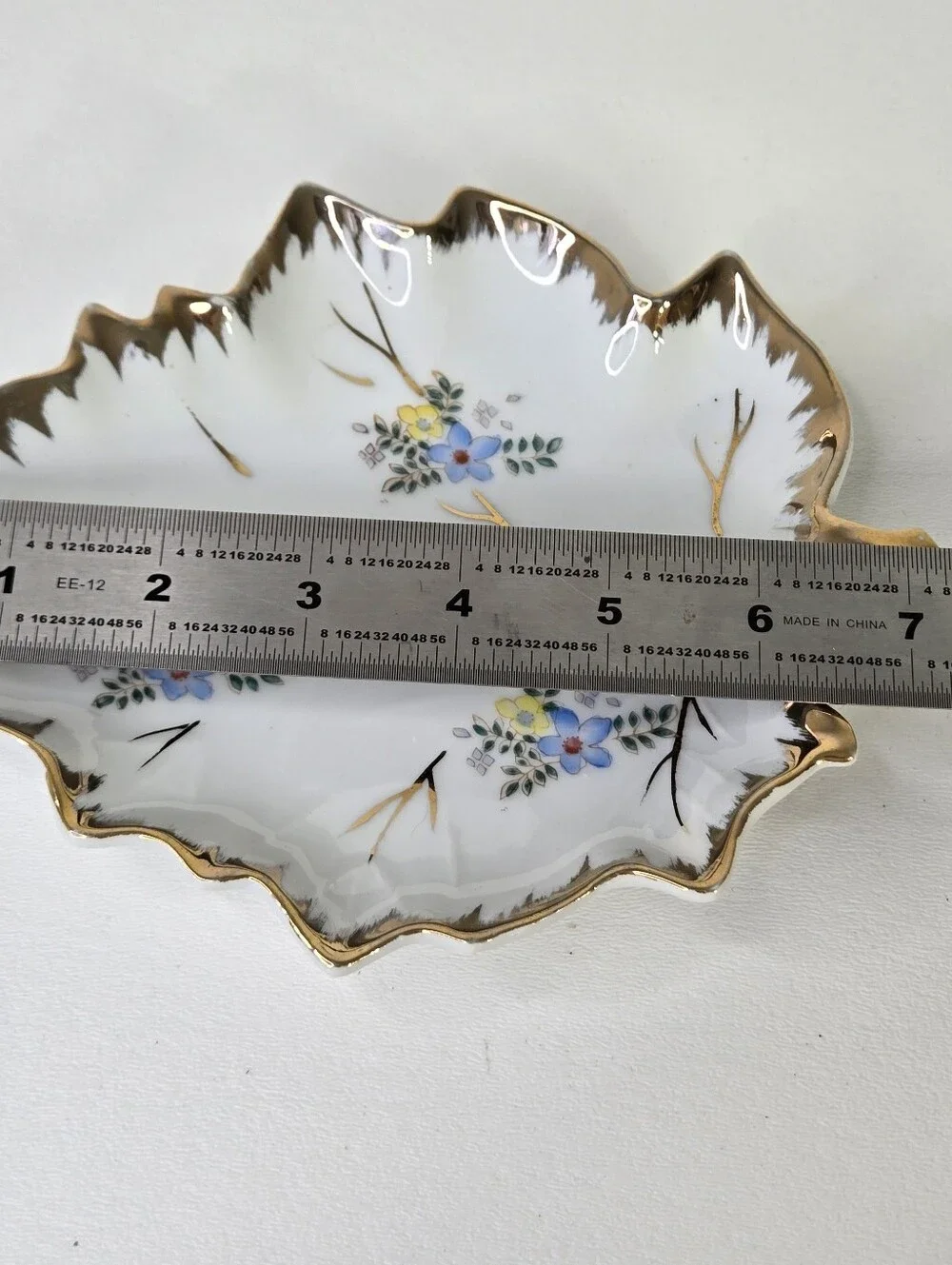 Vintage measuring are