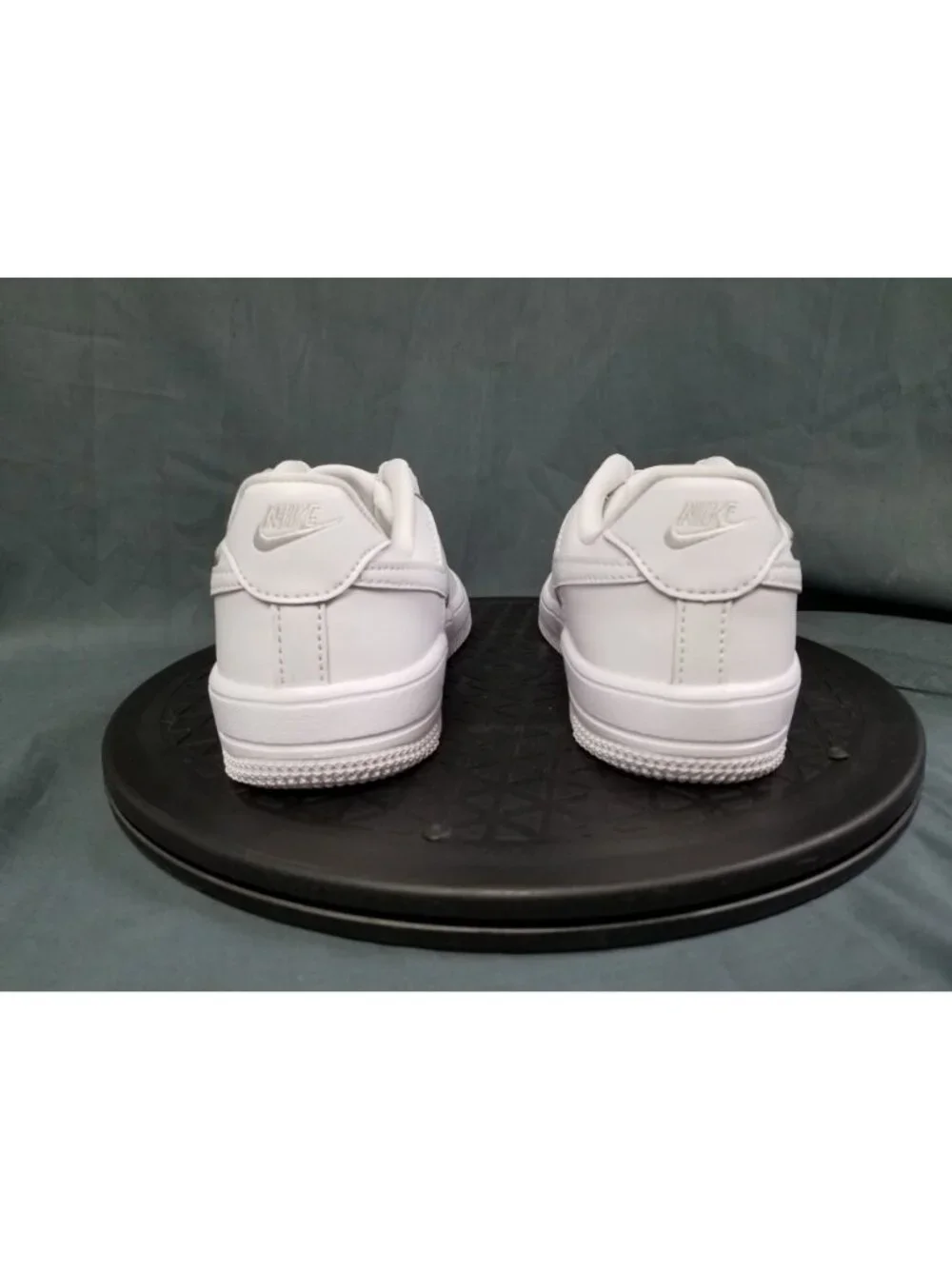 Nike easyon technology