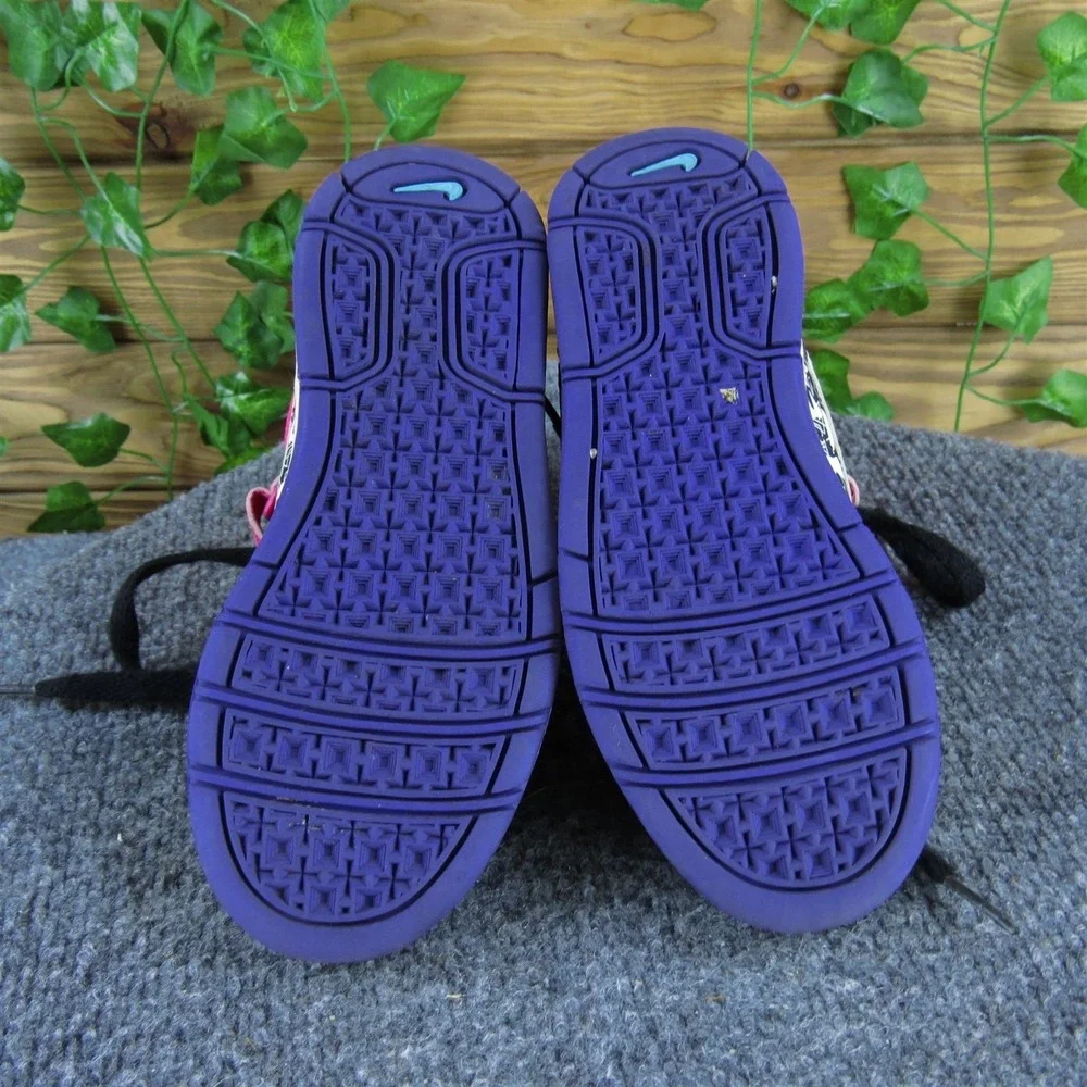 Nike girls sneaker