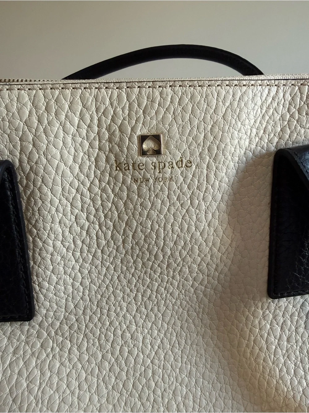 kate spade top zip cream