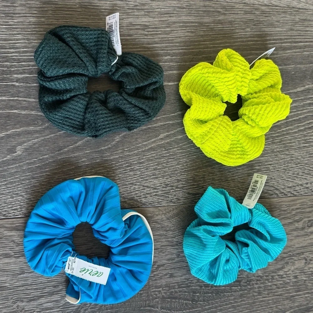 Lot of 4 Aerie Scrunchies