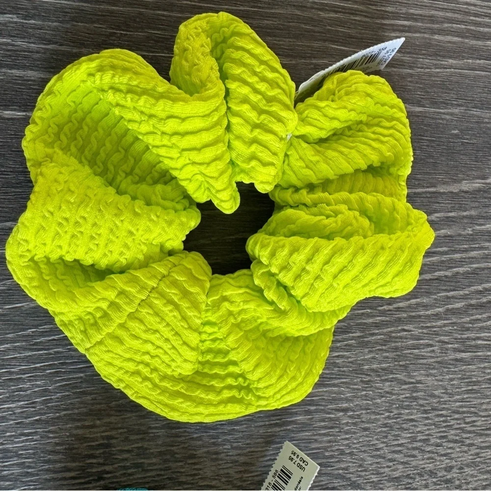 aerie lot scrunchies