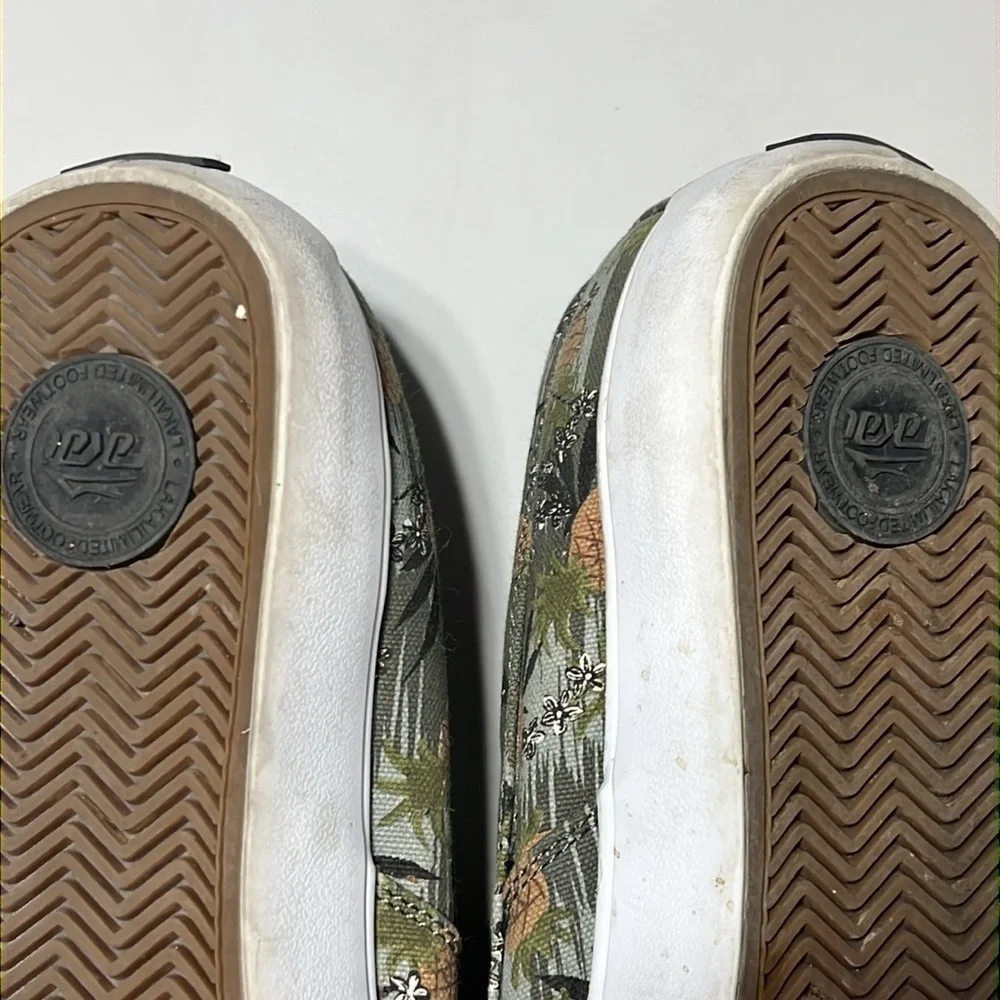 Lakai ask pre please