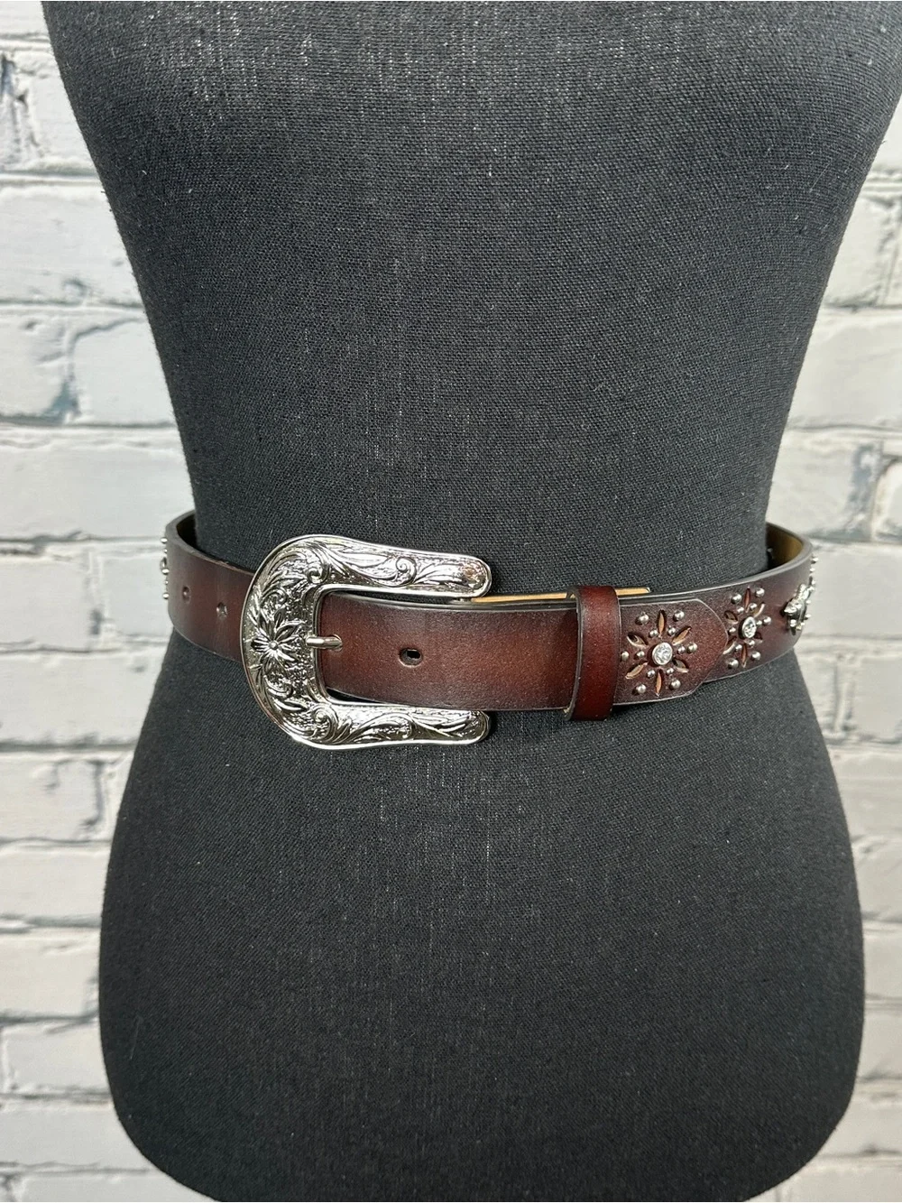 Ariat recommend fit clothing