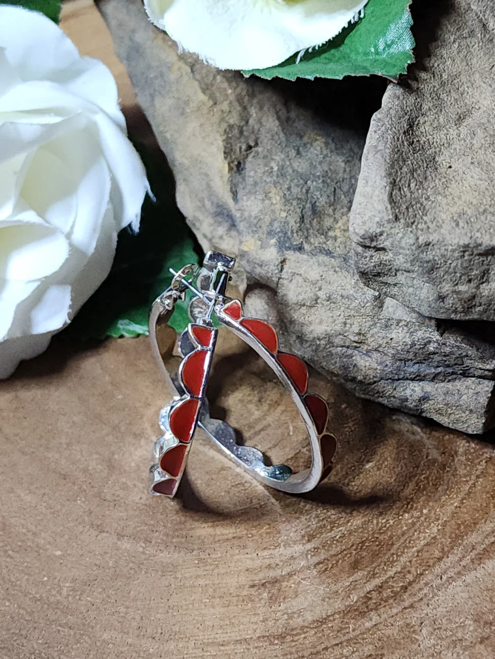 N/A red enamel