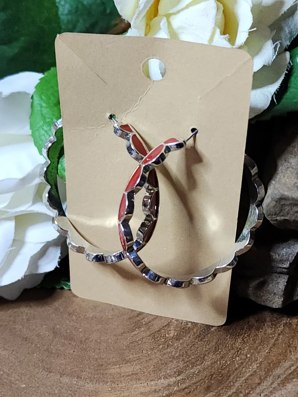 N/A red enamel
