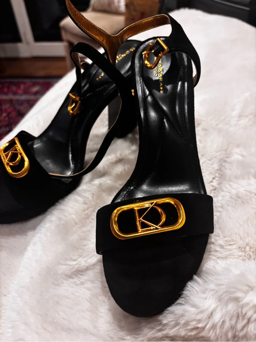 Donna Karan chic black
