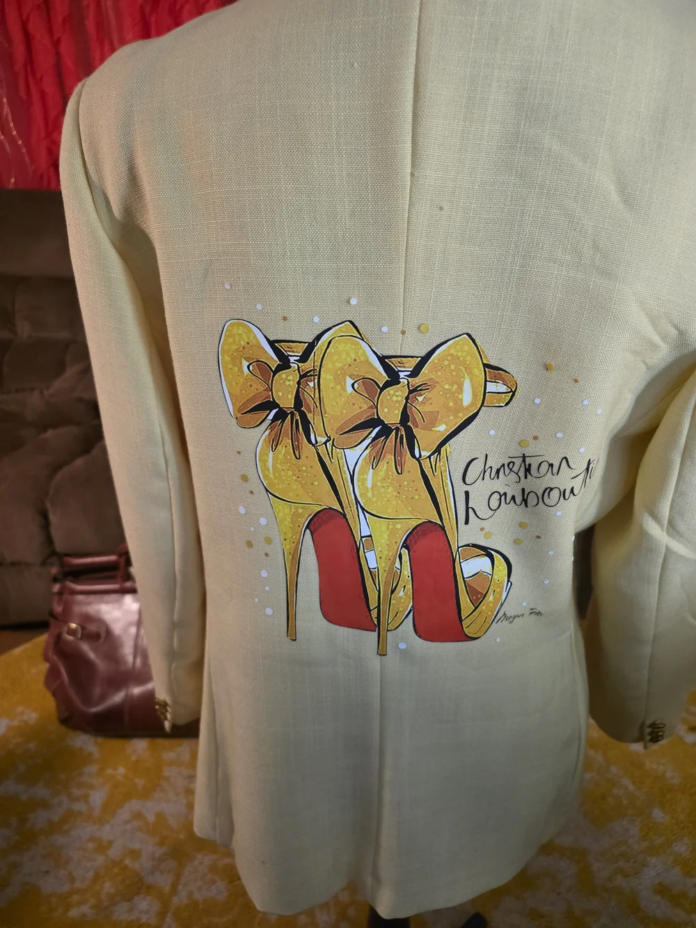 N/A stylish yellow
