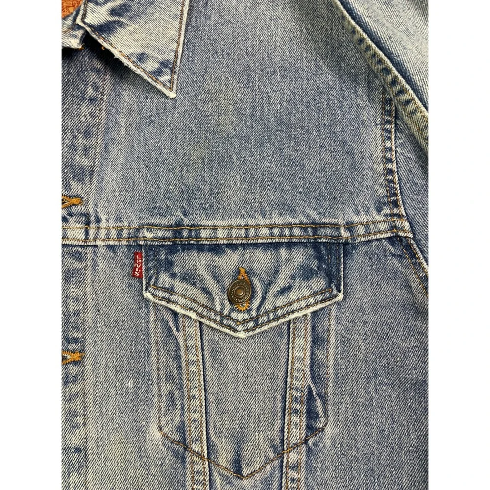 Levis up sale