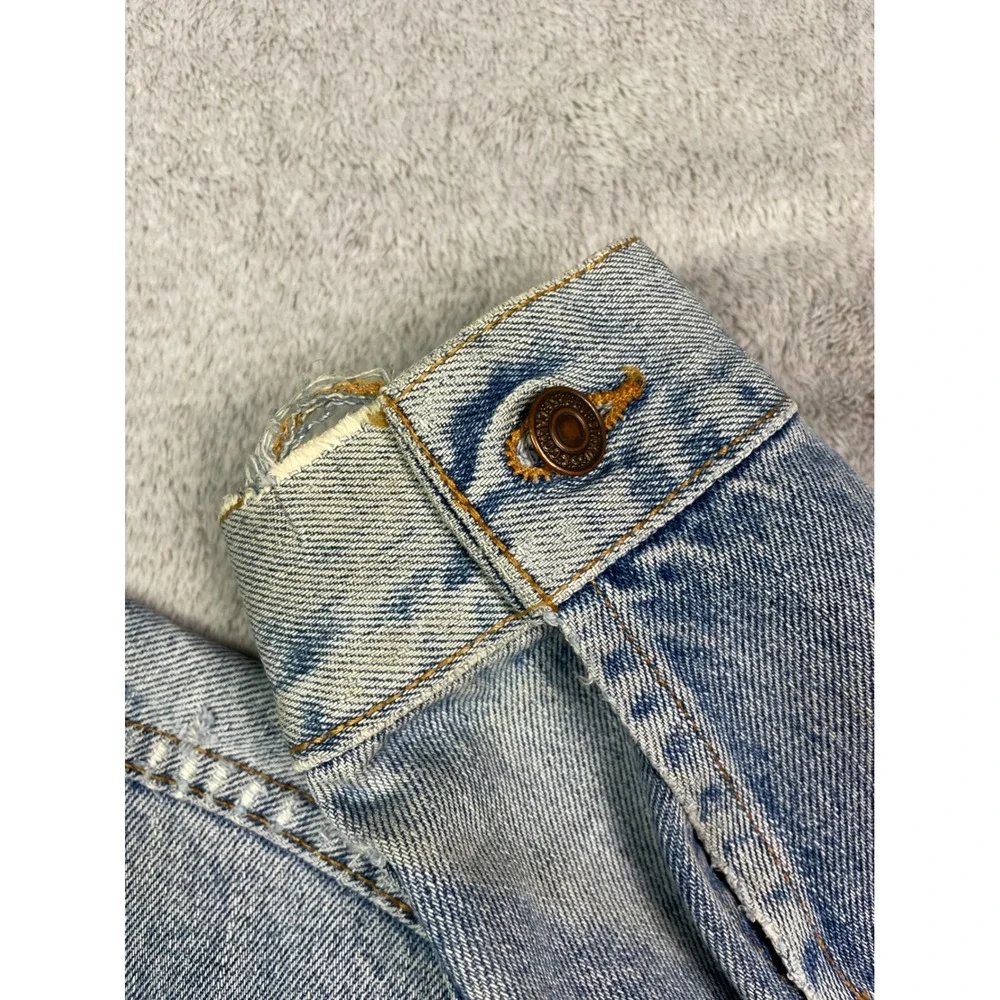 Levis up sale
