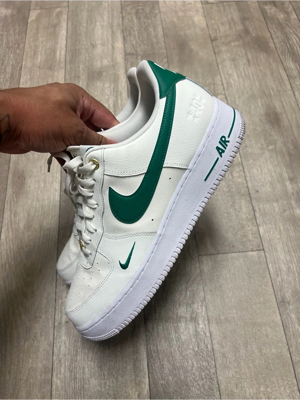 Nike lace closure