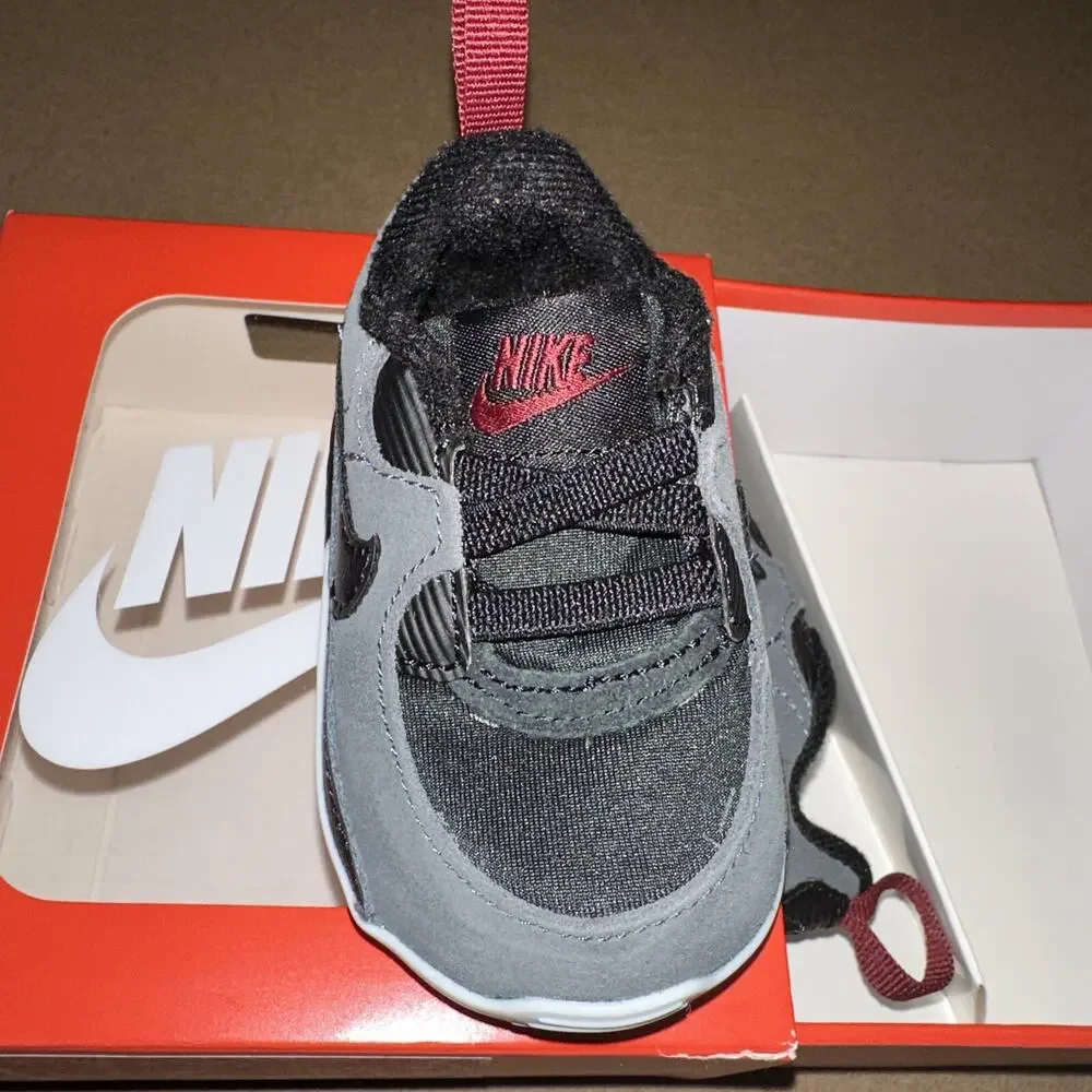 Nike toddler air
