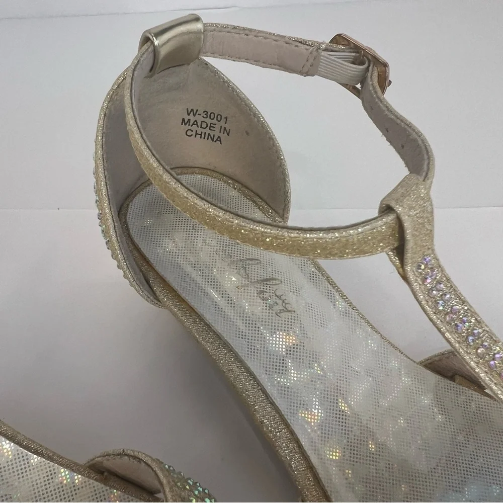 N/A reposhing cushioned