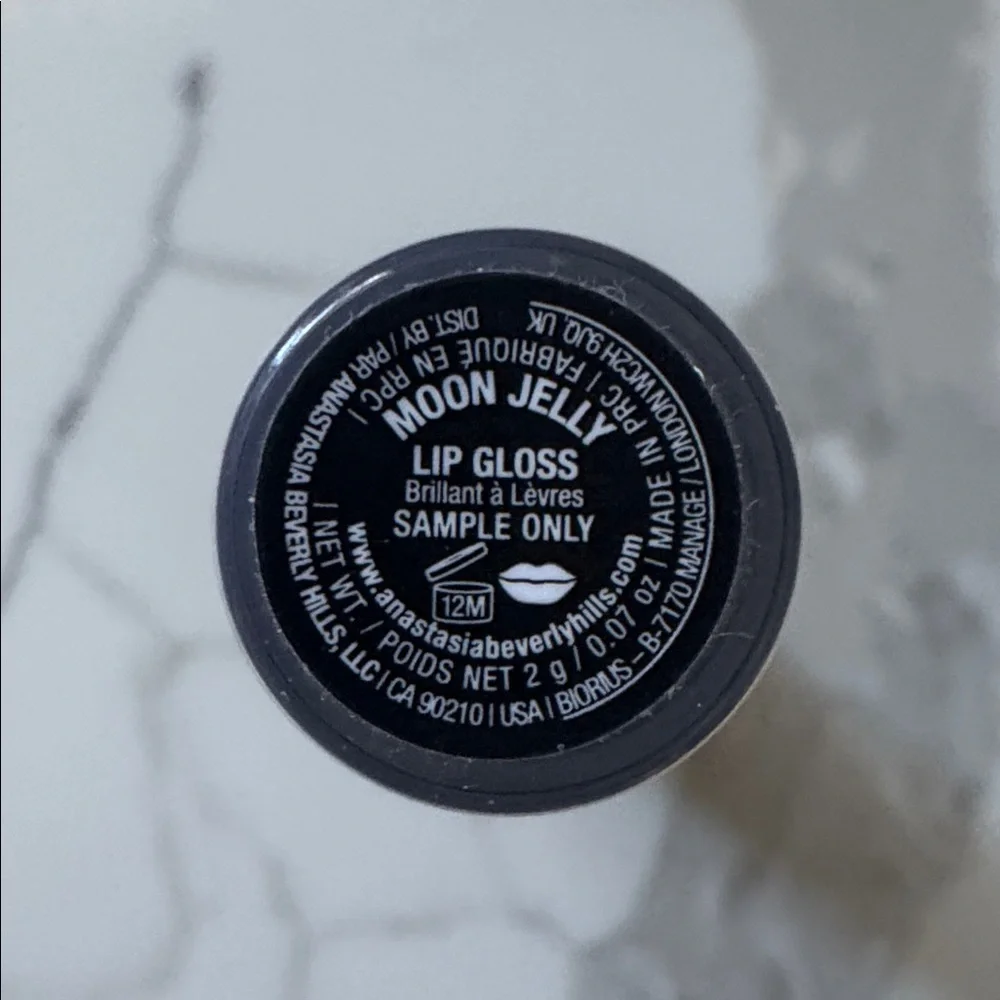 Anastasia Beverly Hills pick listings