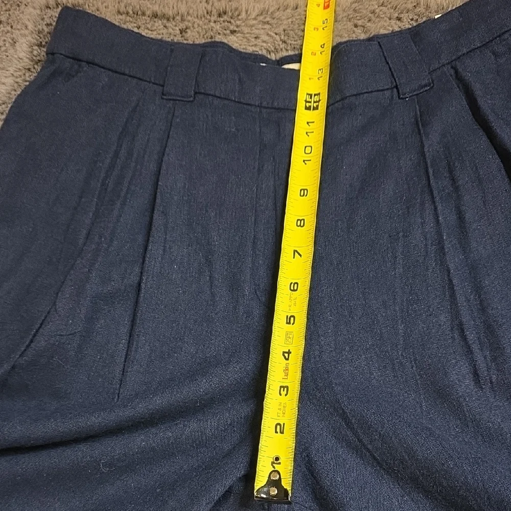 Abercrombie & Fitch navy cargo