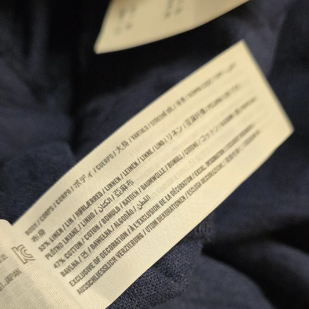 Abercrombie & Fitch navy cargo